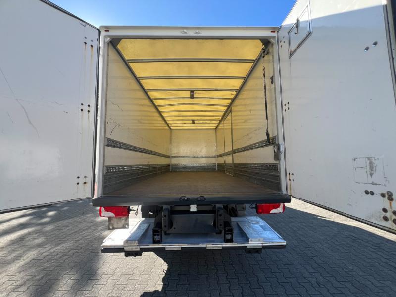 Camion Scania L