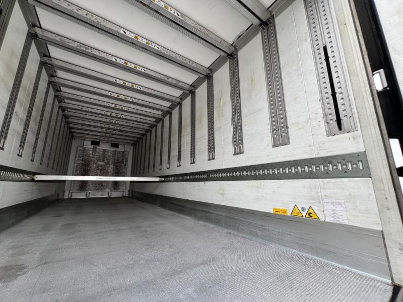 Remorque Schmitz Cargobull   CV 1350 Doppelstock Strom Alu-Felgen Aluboden