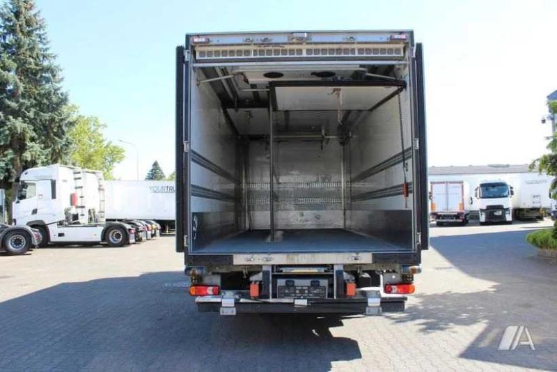 Camion Renault D WIDE-series