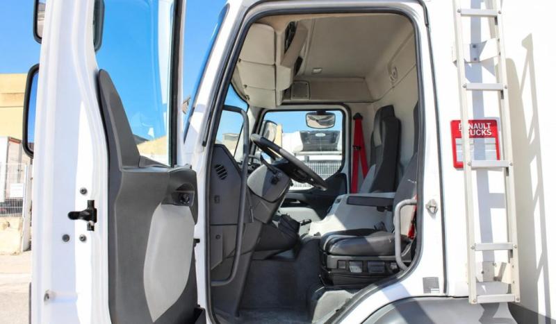 Camion Renault D-Series