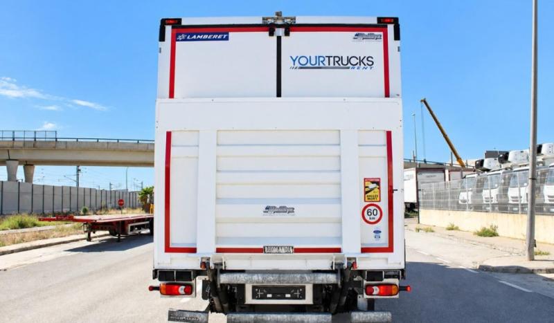 Camion Renault D-Series