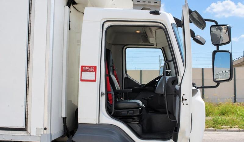 Camion Renault D-Series