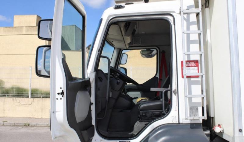 Camion Renault D-Series