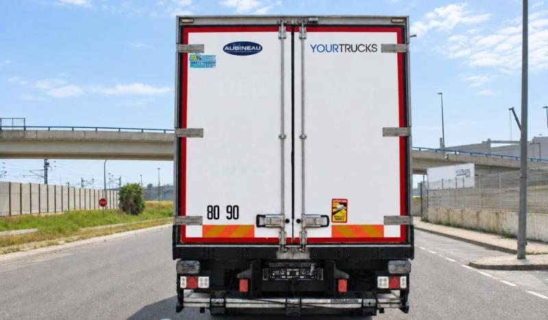 Camion Renault D-Series
