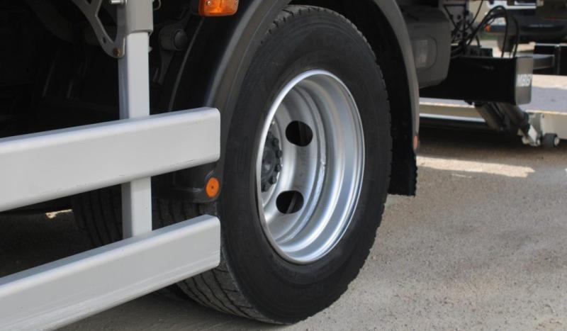 Camion Iveco Eurocargo ML 75 E 17