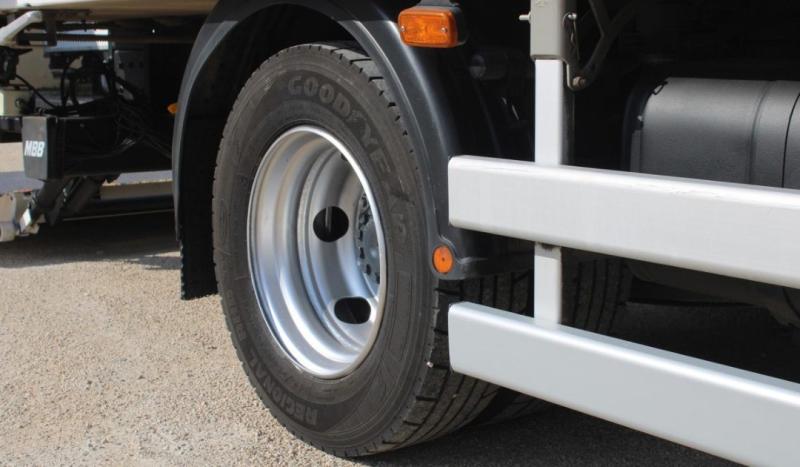 Camion Iveco Eurocargo ML 75 E 17