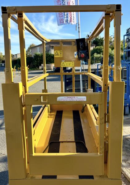 Arbeitsbühne Genie GS-1532