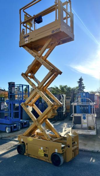 Arbeitsbühne Genie GS-1532