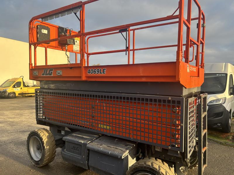 Plataforma JLG 4069LE