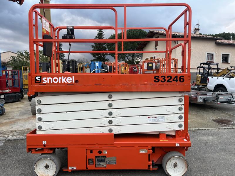 Arbeitsbühne Snorkel S3246 batteries neuves