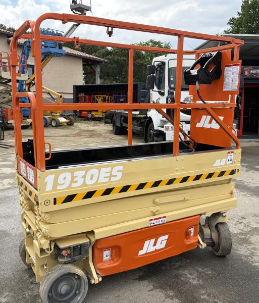 Piattaforma aerea JLG 1930ES