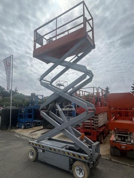 Plataforma Skyjack SJ3220