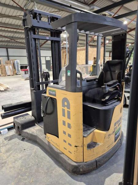 multi directional forklift Atlet UFS2500