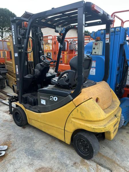 Komatsu                 FB20A-12