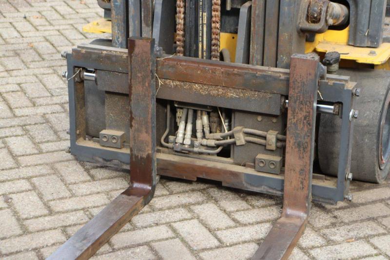 Chariot élévateur Komatsu FB20A-12