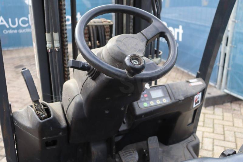 Chariot élévateur Komatsu FB20A-12