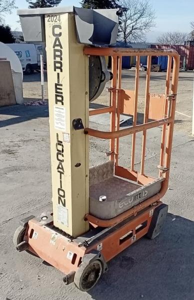 JLG                 Pecolift
