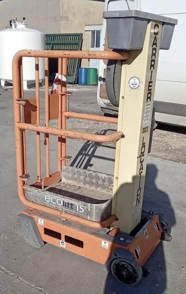 JLG                 Pecolift