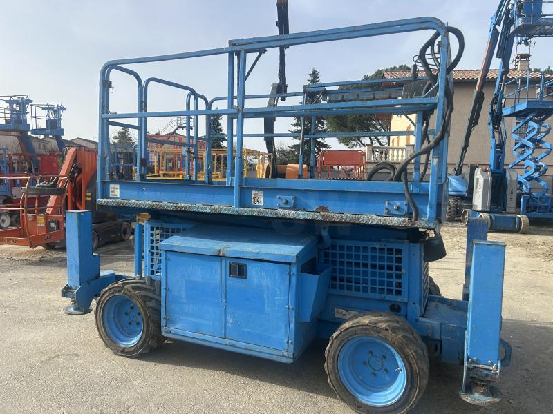 JLG                 260MRT