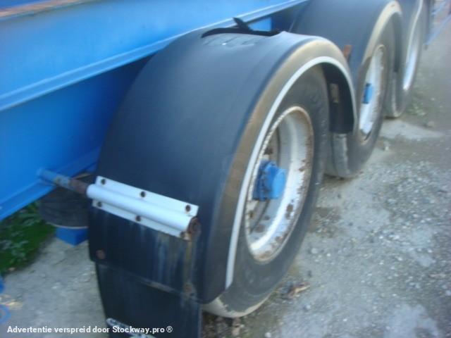 Photo Trouillet PORTE CONTAINER 40 PIEDS TROUILLET 38T CHARIOT 3 ESSIEUX ESSIEUX ROR SUSPENSIONS AIR ABS  image 2/7