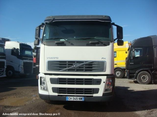 Photo Volvo FH 440 image 2/15