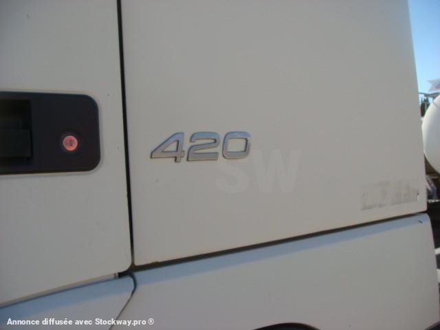 Photo Volvo FH 420 image 9/11