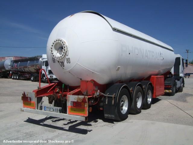 Photo Robine CITERNE GAZ  3 ESSIEUX SMB 49000 L MONOCUVE SUSPENSIONS AIR FREINS TAMBOURS  image 2/16