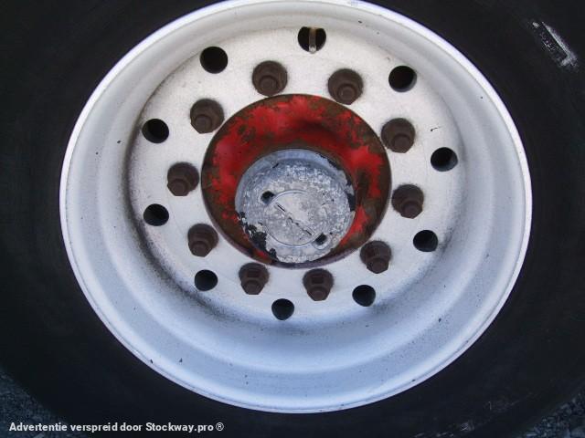 Photo Robine CITERNE GAZ  3 ESSIEUX SMB 49000 L MONOCUVE SUSPENSIONS AIR FREINS TAMBOURS  image 4/16