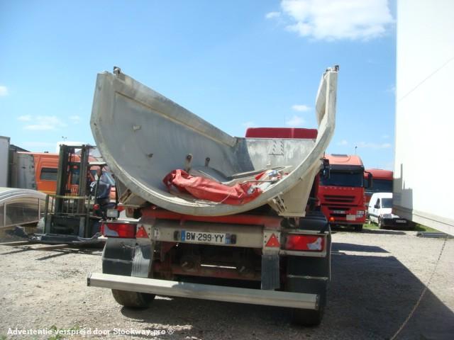Photo Benalu BENNE 3 ESSIEUX ESSIEUX SMB SUSPENSIONS LAMES ABS FREINS TAMBOUR  image 12/12