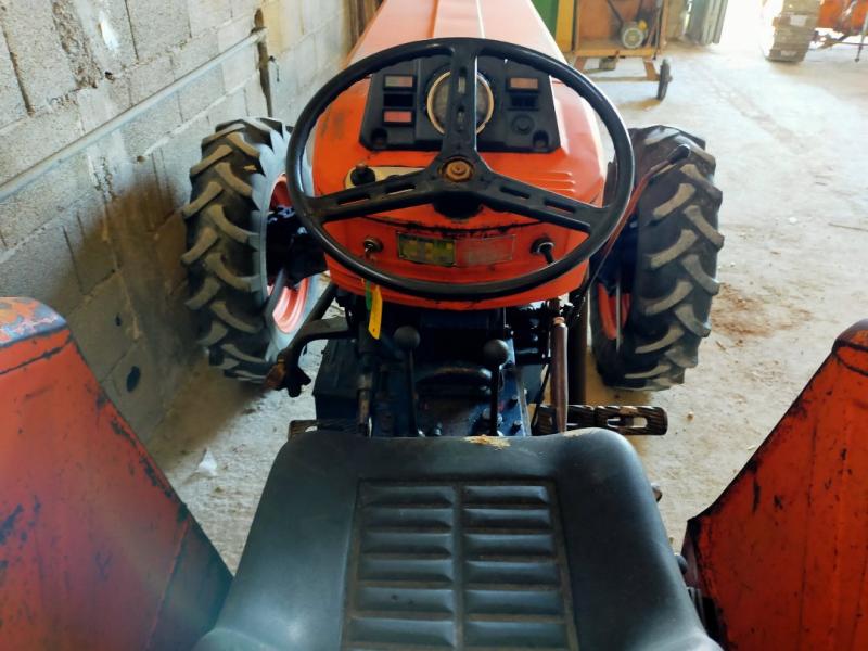 Tractor agrícola nc Falcon