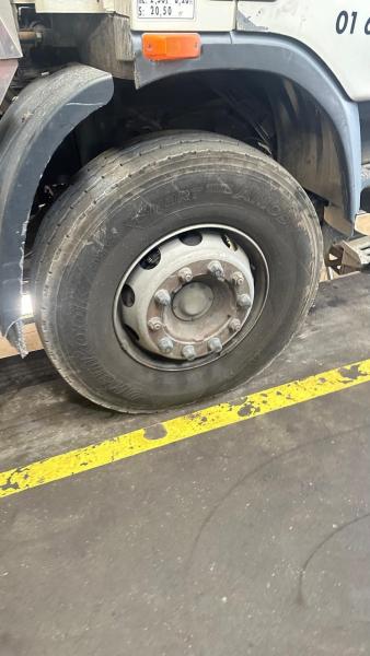 Camion DAF CF75 310