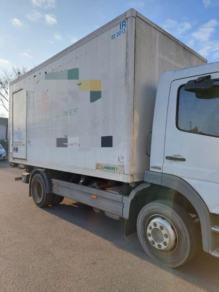 Camion Mercedes Atego 1222