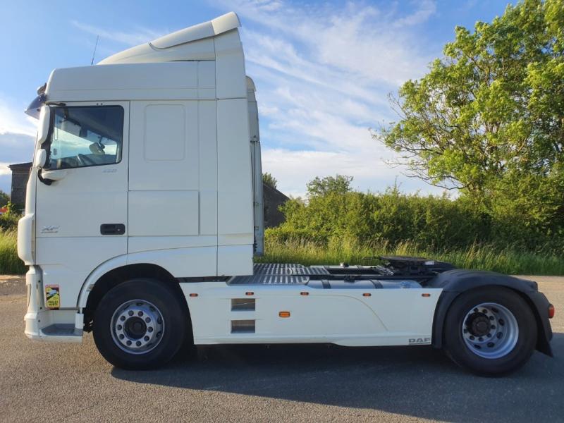 Tractor DAF XF 460