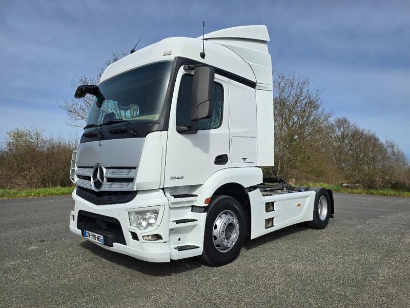 Mercedes Actros 1843