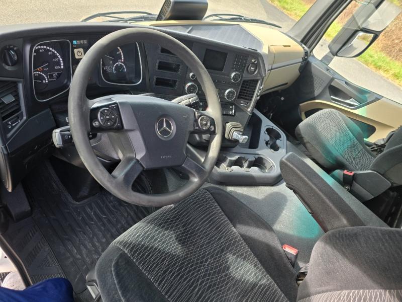 Tractor Mercedes Actros 1843