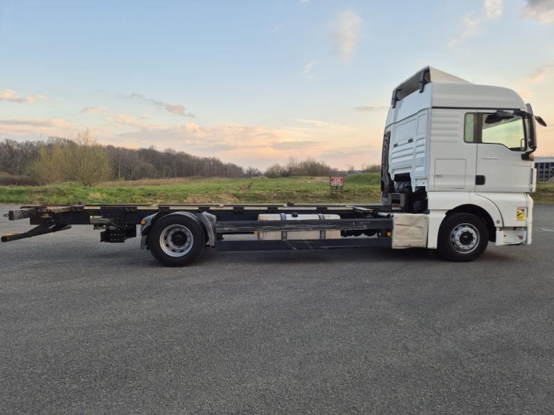 Truck MAN TGX 18.480 XLX