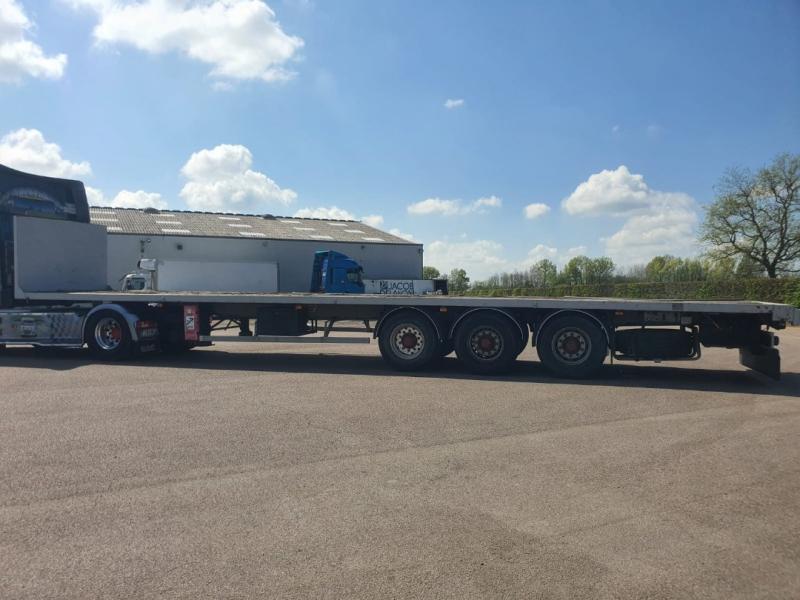 Semi-trailer General Trailers