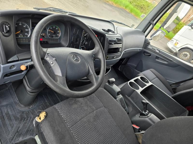 Truck Mercedes Atego 1218