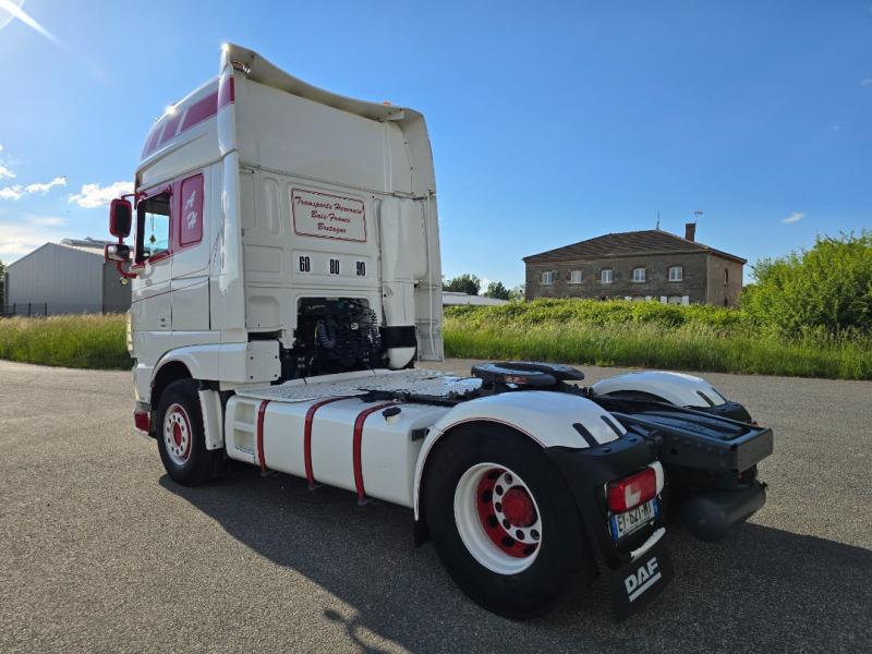 Tracteur DAF XF 530