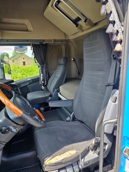 Ciągnik siodłowy Scania R 520