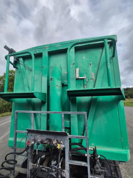 Semi-trailer Samro