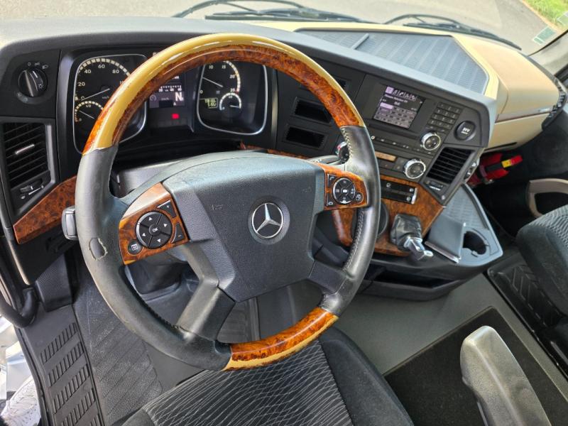 Tractor Mercedes Actros 1851