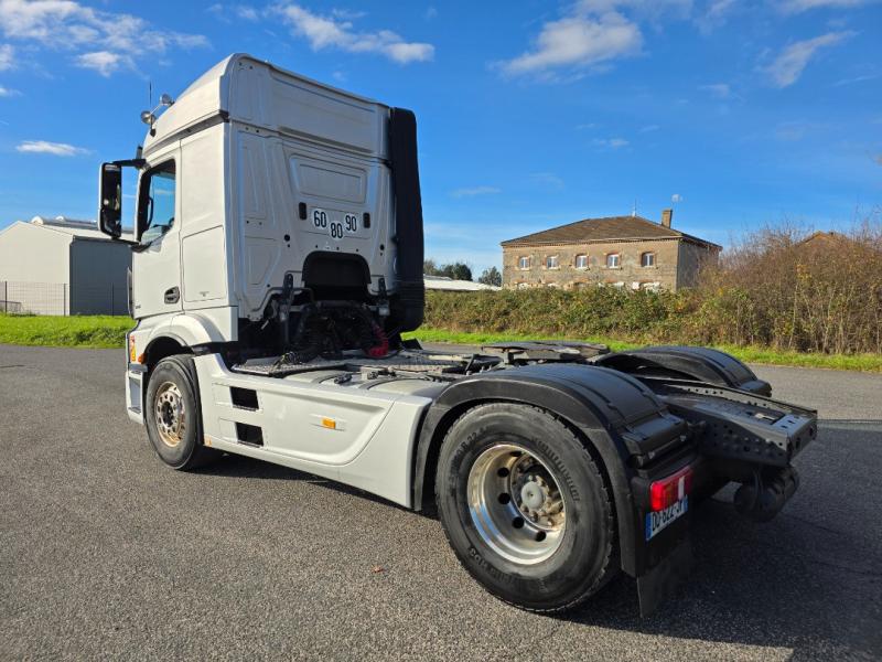 Tractor Mercedes Actros 1851