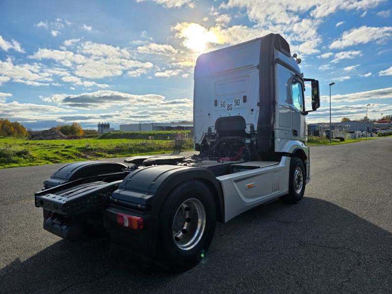 Tractor Mercedes Actros 1851