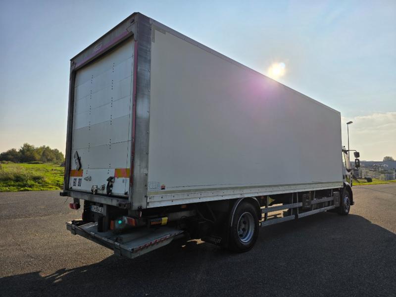 Camião Renault D-Series