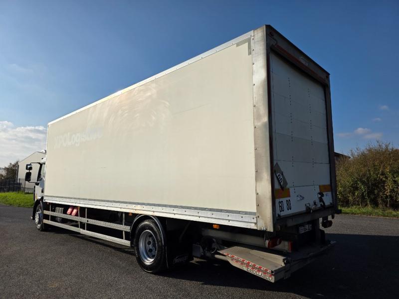 Camião Renault D-Series