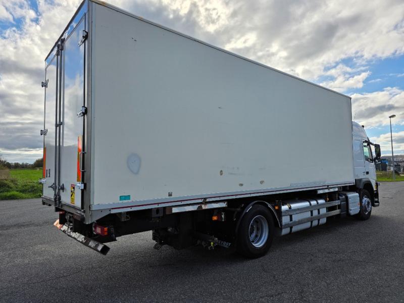 Camião Volvo FM 450