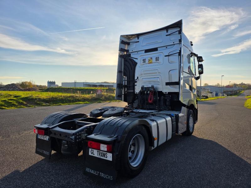 Trattore Renault T-High