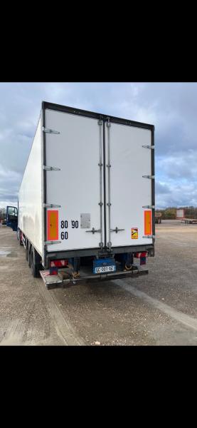 Semirimorchio Fruehauf