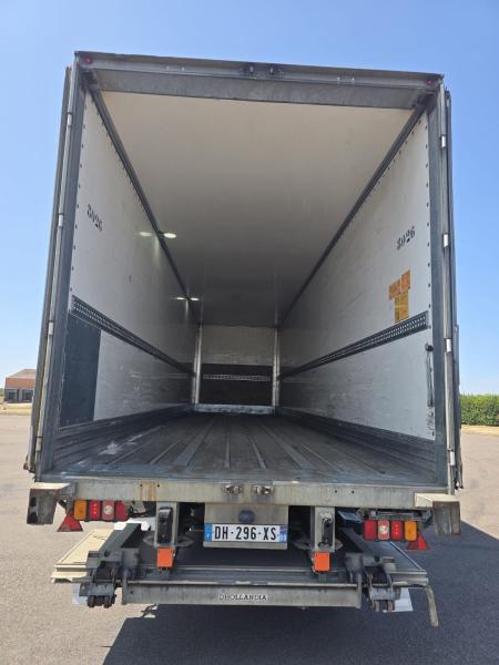 Sattelzug/Sattelauflieger Samro